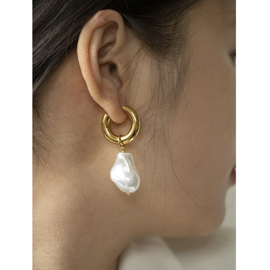 Circle Earrings New Vintage High Imitation Baroque Pearl Earrings Gold Circle Earclip Women Jewelry Golden Punk Round A14257
